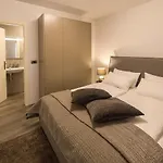 Aldilà Art Rooms, Apartment&vacation House 4* Smartno