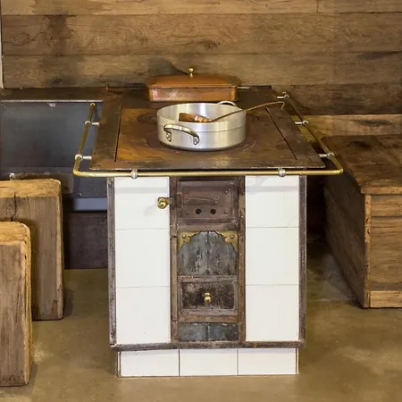 Aldilà Art Rooms, Apartment&vacation House 4* Smartno