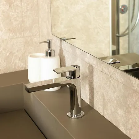 Aldila Art Rooms, And 4* Smartno