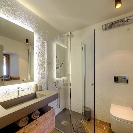 Aldila Art Rooms, And 4*