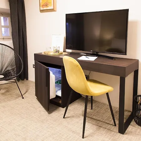 Affittacamere Aldilà Art Rooms, Apartment&vacation House 4*