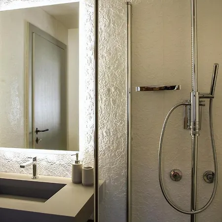 Aldila Art Rooms, And 4*