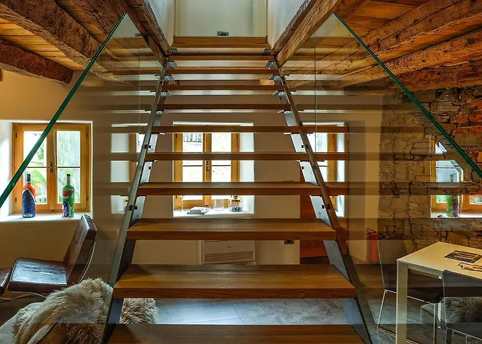 Aldila Art Rooms, And