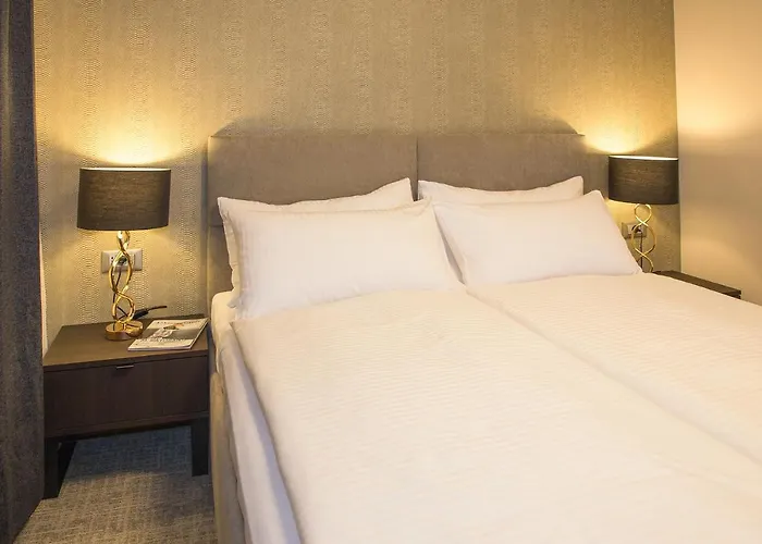 Aldila Art Rooms, And 4*