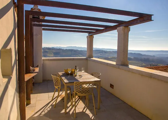 Aldila Art Rooms, And 4* שמארטנו